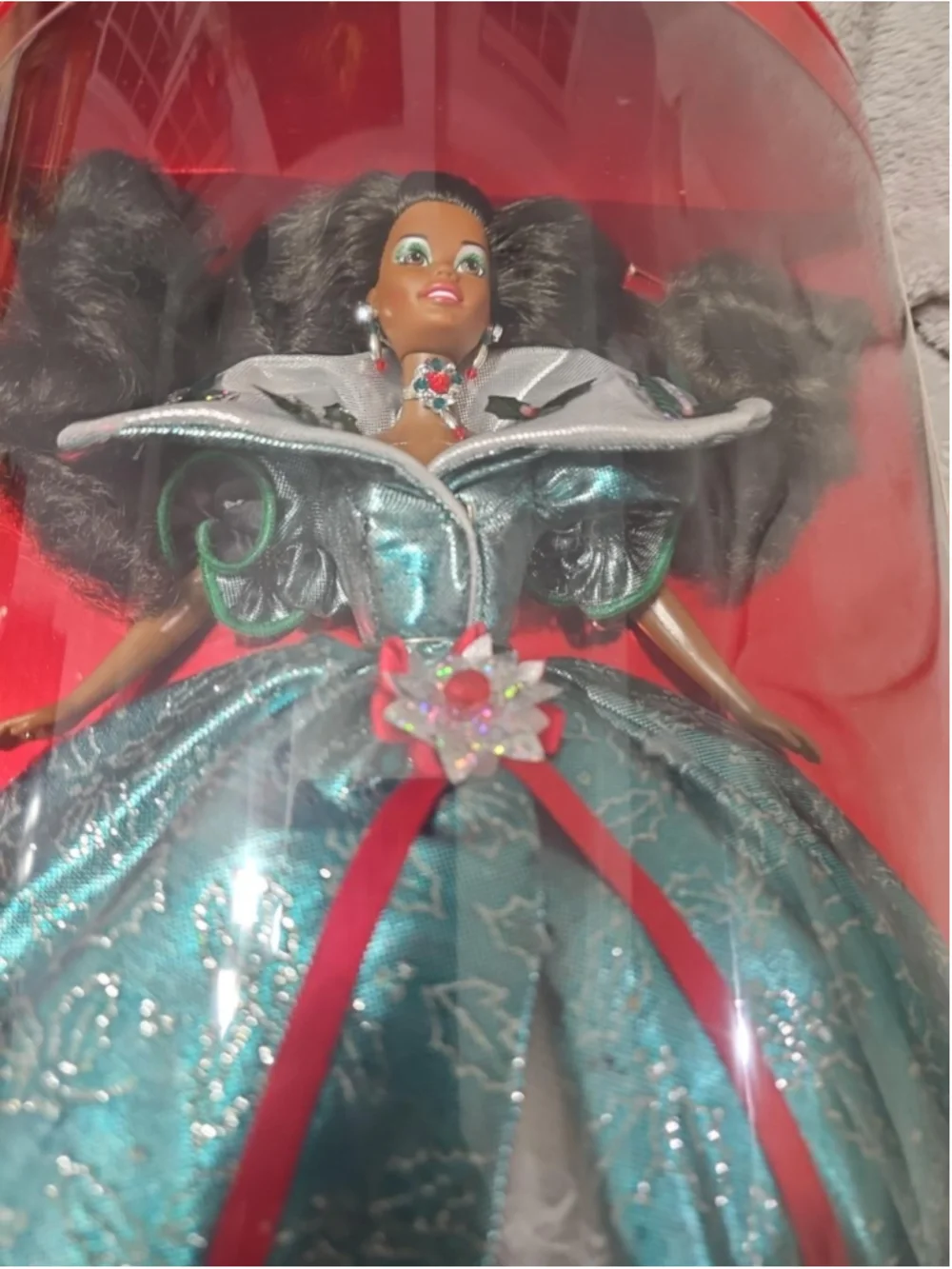 1995 Happy Holidays Barbie African American Special Edition #14124 NRFB
